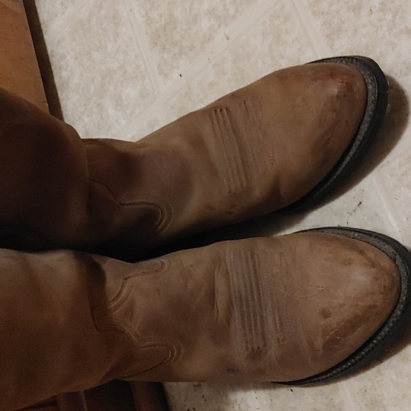 Ariat men boots - Picture 2 of 6